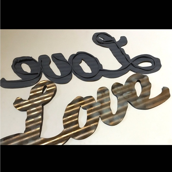 LOVE Signs Metal Wall Piece. 16.5 Inches Long. Gold & Powder Blue Polka Dot.NWOT - Picture 3 of 10